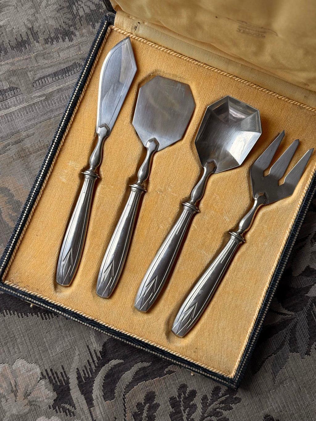 1930s French silver plate art deco fruit & dessert boxed serving set
